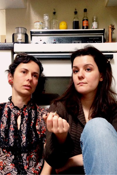 Martine Roquebrune et Nancy Kenny dans DOLORES (pardon my French)